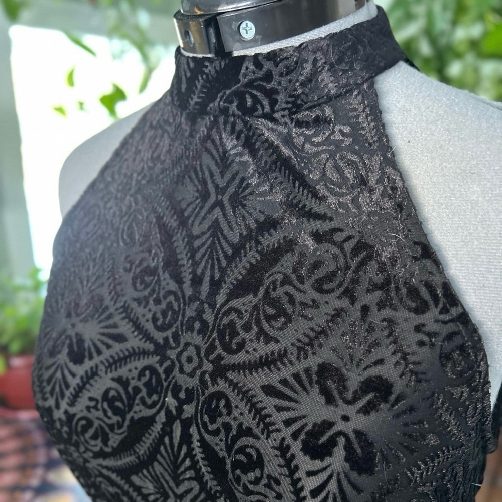 Y2K Miss Selfridge black velvet burnout halter top. Size M (8) - Picture 5 of 7